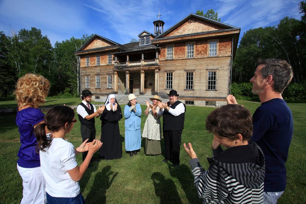 Village Historique De Val-Jalbert Chambord Exterior photo